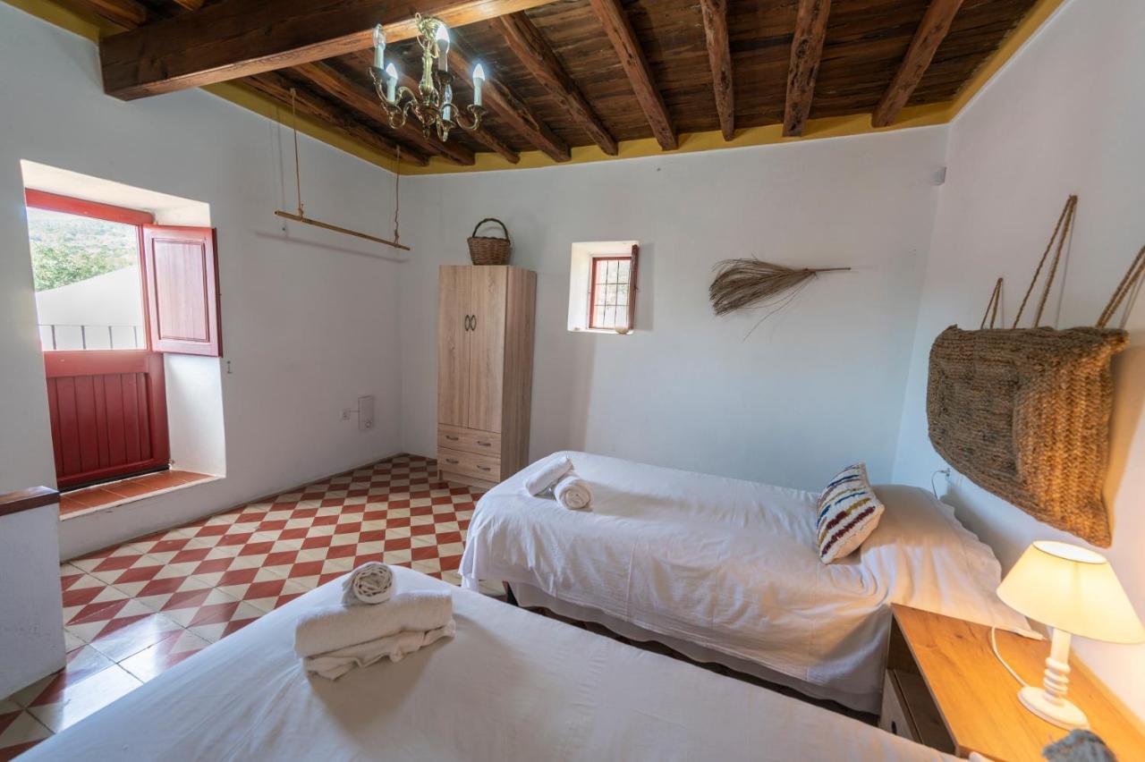 Villa Es Cubells Country & Sea Екстериор снимка